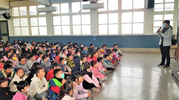 LINE_ALBUM_彰化東興國小衛教113.12.18_241225_5