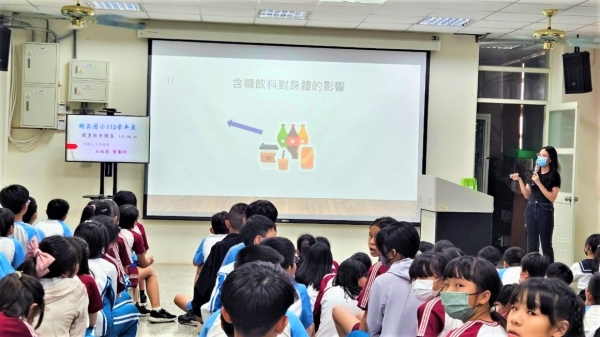 LINE_ALBUM_明正講座“含糖飲料的危害”2024／4／30_240430_22_0