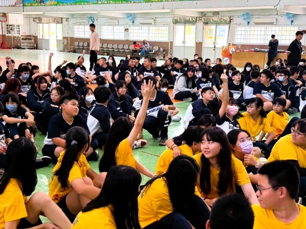 LINE_ALBUM_20250326宣秀南崗國中營養教育_250406_22